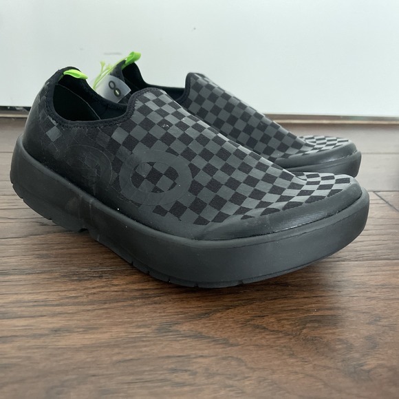 OOFOS Other - OOFOS Men's OOmg eeZee Low Shoe - Black Checkered, Size 9 EU 42